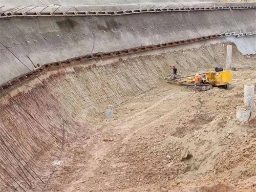 封开基坑边坡加固